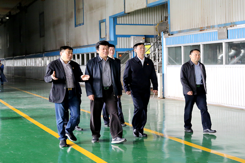2019年5月8日，時(shí)任國家水利部原總工程師、水利部參咨委副主任委員汪洪蒞臨景興紙業(yè)調(diào)研節(jié)水工作