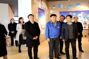 2020年1月3日，時任浙江省民政廳黨組成員、副廳長江宇蒞臨景興紙業(yè)調(diào)研企業(yè)發(fā)展情況、黨建工作